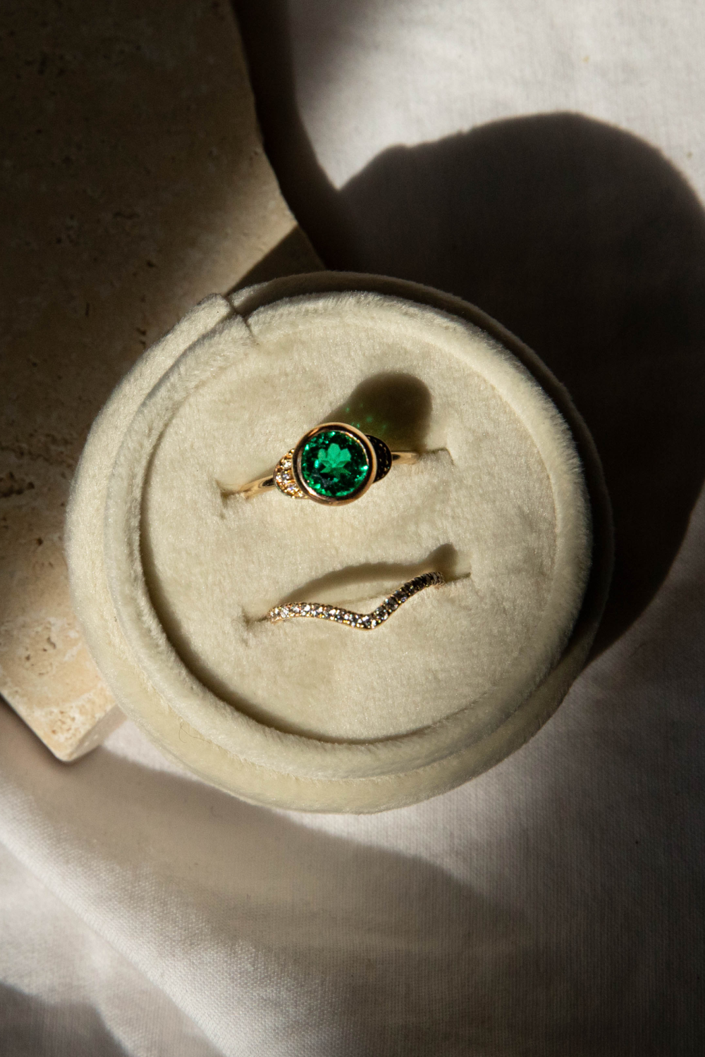 12 Gemstones to Propose With: A Complete Guide