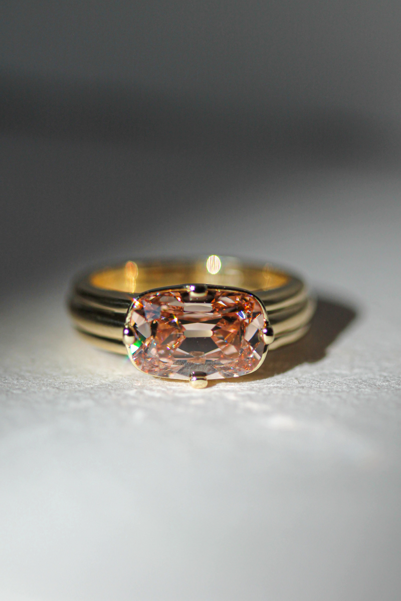 June Studio: Sarah’s Champagne Diamond Aster