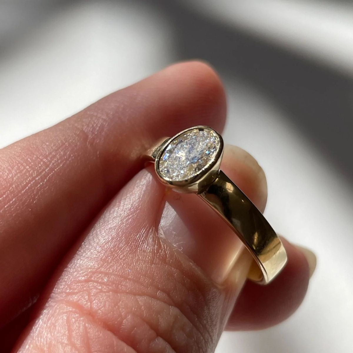 Custom Oval | M2103