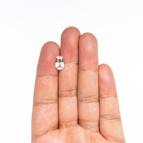 2.57 ct Light Champagne Sapphire | Loose Stone