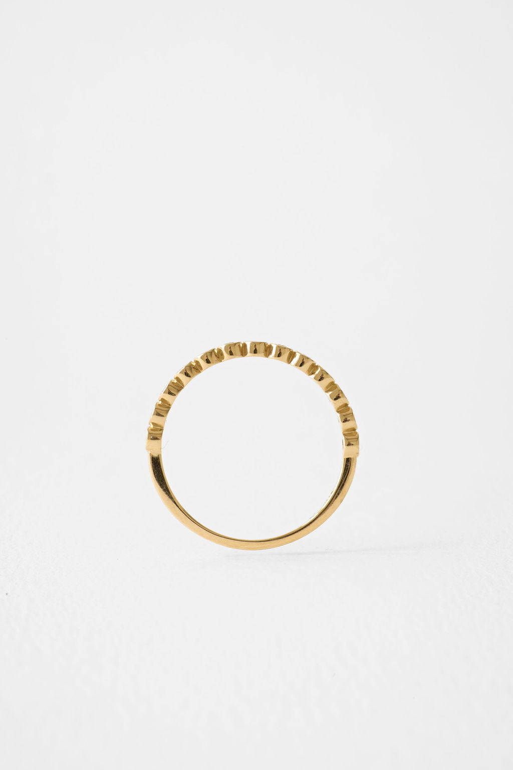 Round Bezel Band