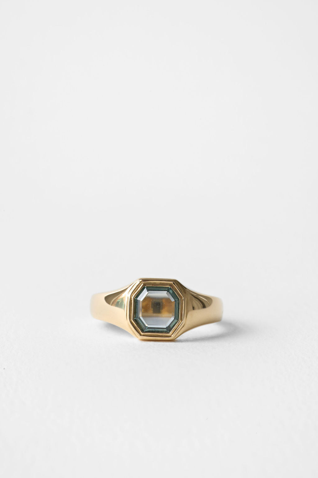 Portrait Sapphire Signet | OAK – June Rings