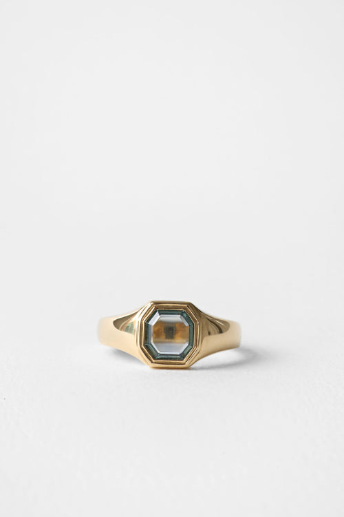 Portrait Sapphire Signet | OAK
