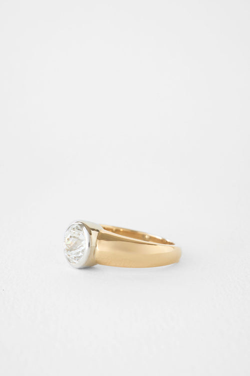 Vale | Two-tone with Bubble Cut Round