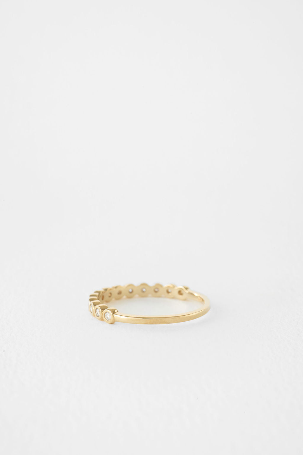Round Bezel Band