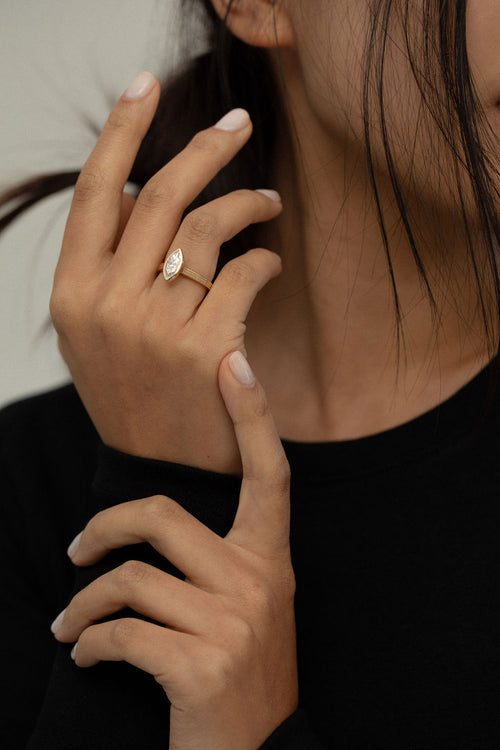 Cassia Bezel || Marquise