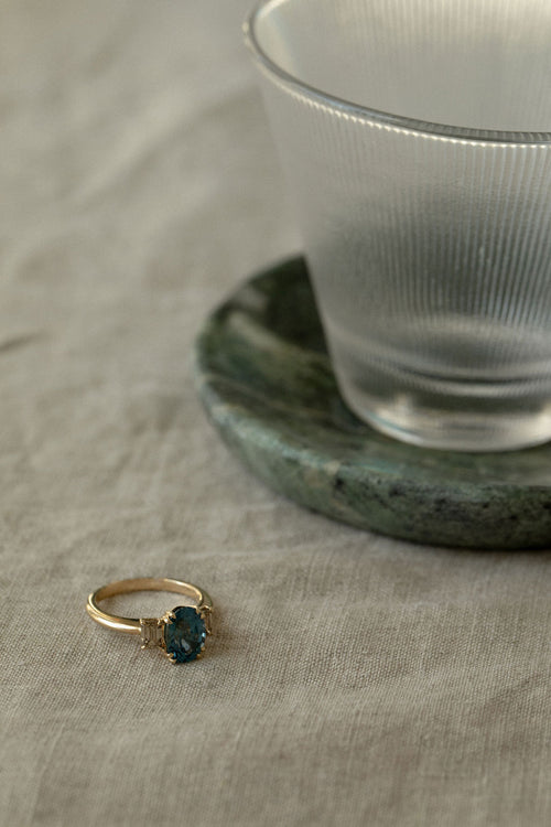 Montana Sapphire & Champagne 3-Stone