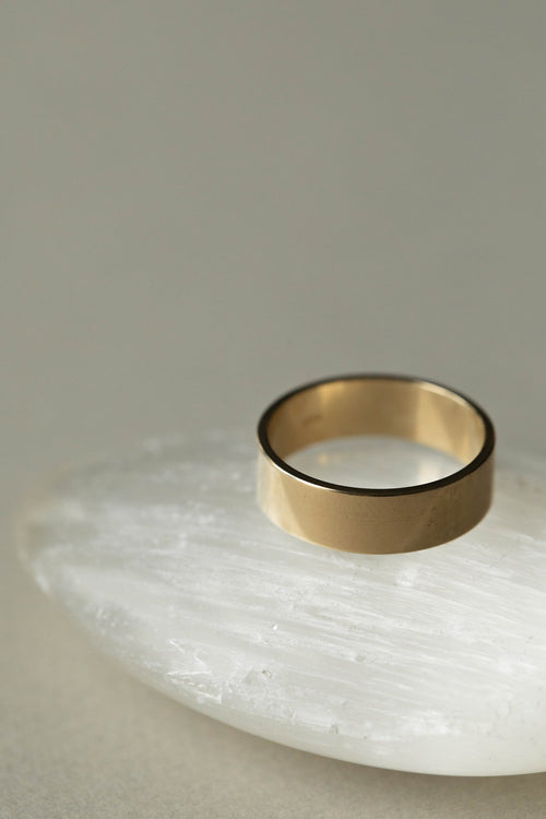 Rayna Bennett | Custom 6mm Flat Band