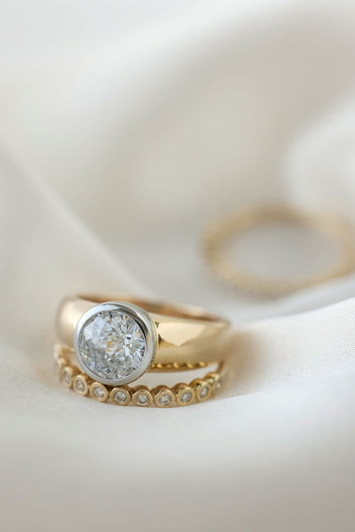 Round Bezel Band