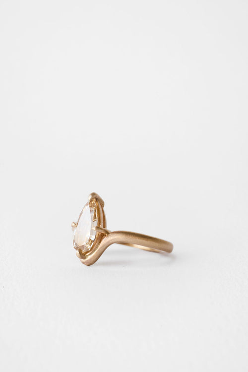 Geo Cut Pear Estelle || OAK