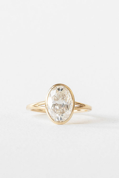 Custom Fleur Oval | Quote R940