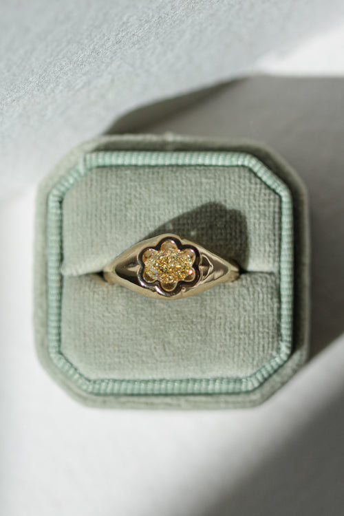Petite Flora | East-West Oval (view 5)