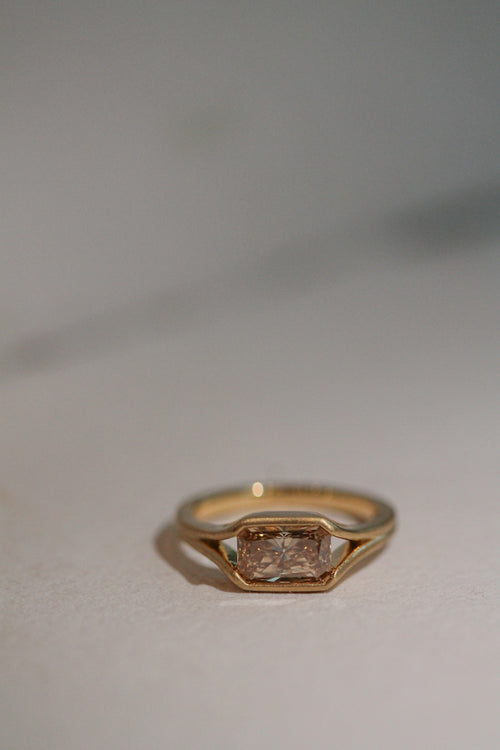 Champagne Radiant Double Band Solitaire | OAK