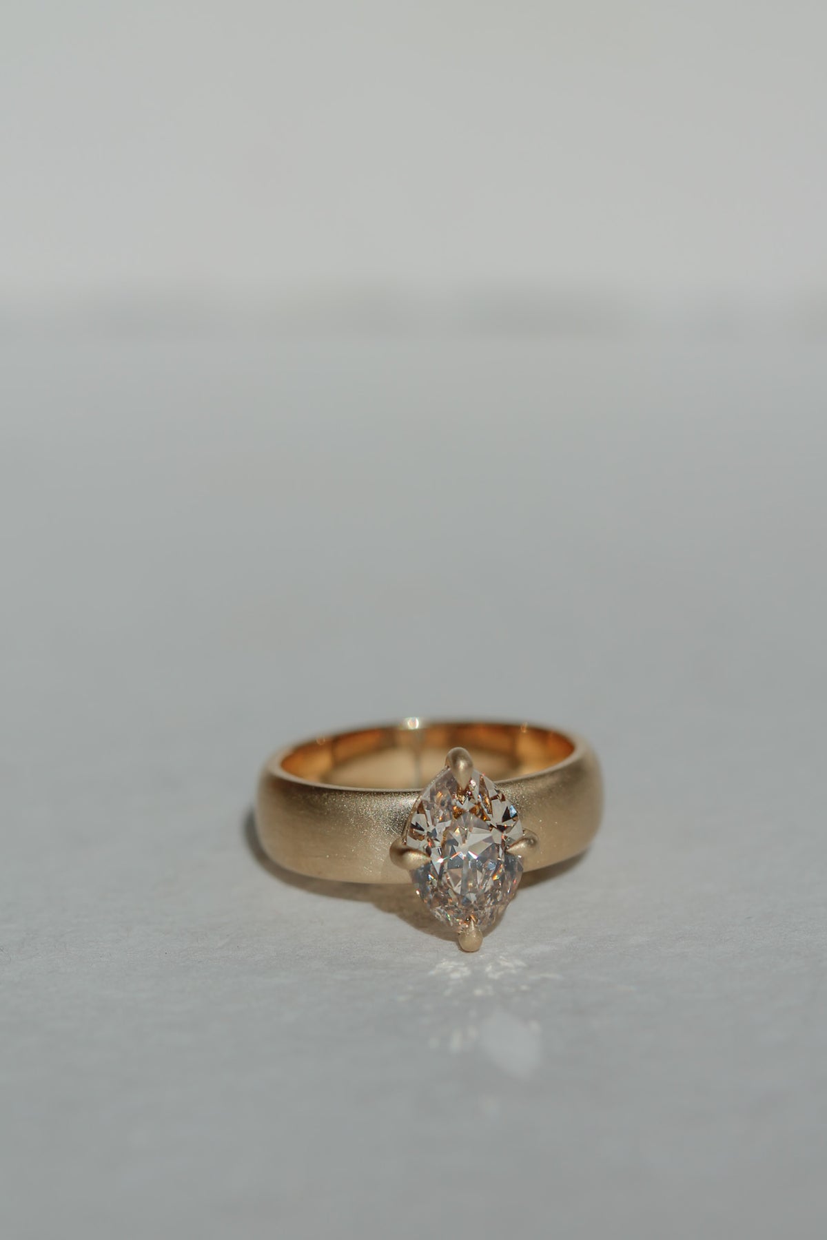 Old Mine Champagne Marquise Solitaire | OAK (view 4)