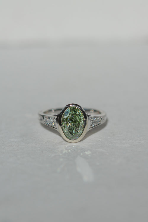 Lea | 2.05 ct Green Diamond (view 2)
