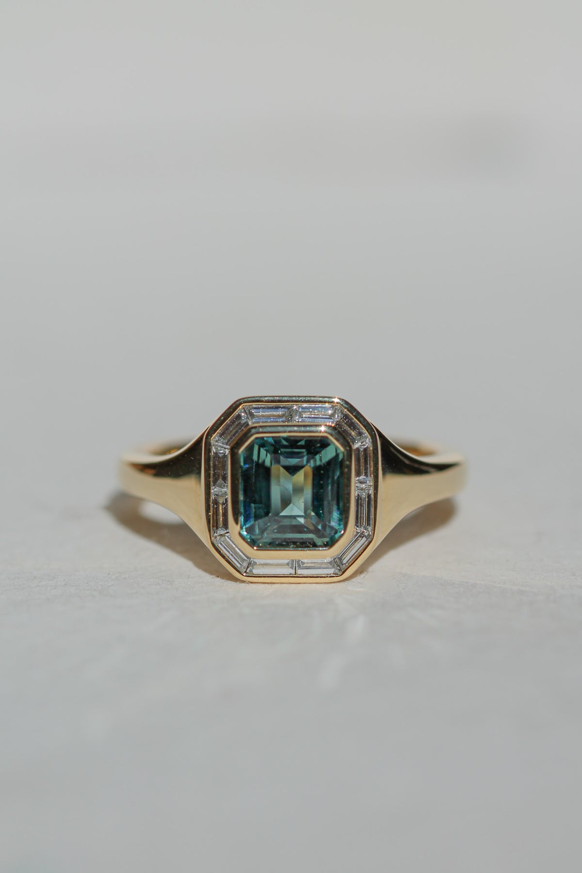 Sapphire Everett | OAK (view 2)