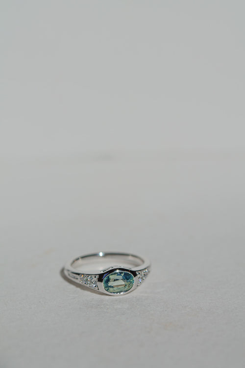 East-West Sapphire Lea | OAK (view 2)