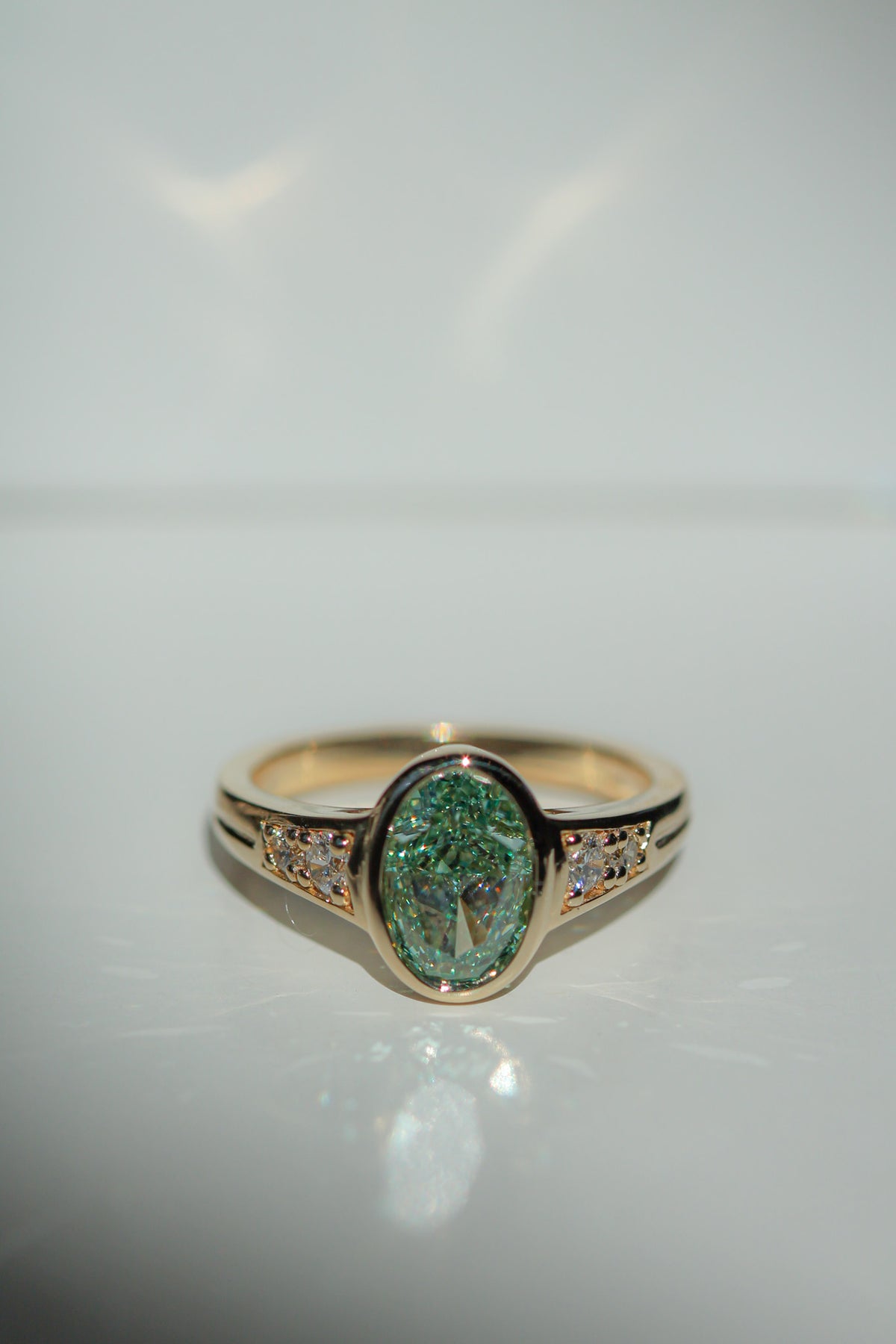 Lea | 2.07 ct Green Diamond (view 2)