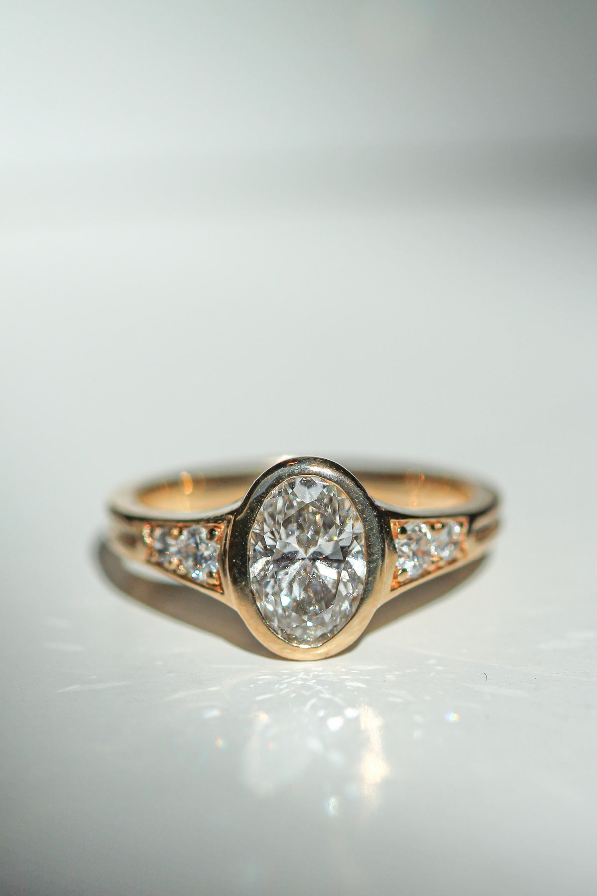 Lea || 1.25 ct white diamond