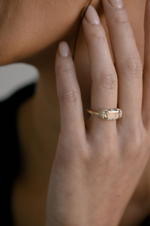 East-West Champagne Portrait OAK