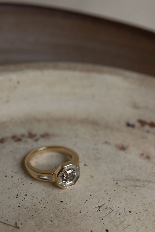 Art Deco Champagne Octagon OAK