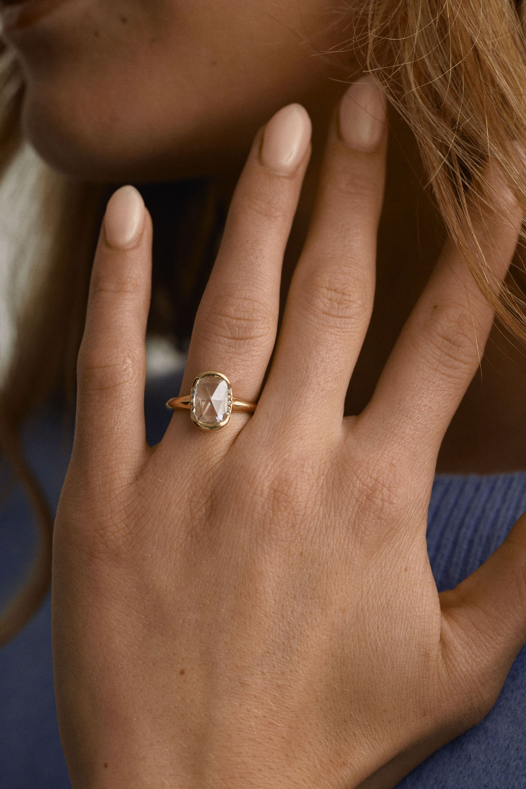 Dove || Elongated Cushion