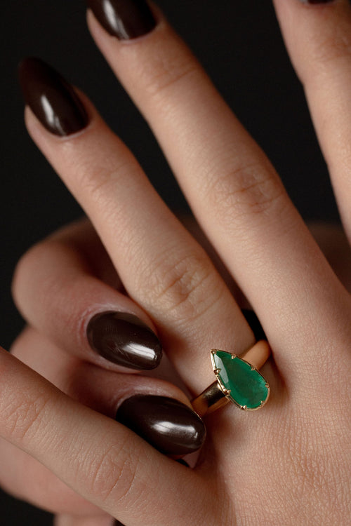 Emerald Pear Solitaire | OAK