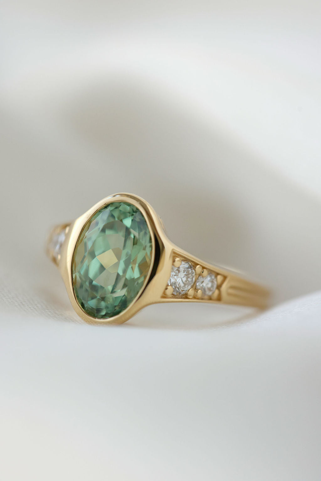 Green Sapphire Lea | Oval