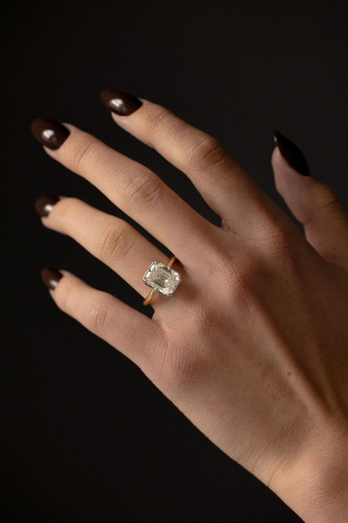 Mira || Old Cut Emerald