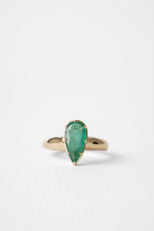 Emerald Pear Solitaire | OAK