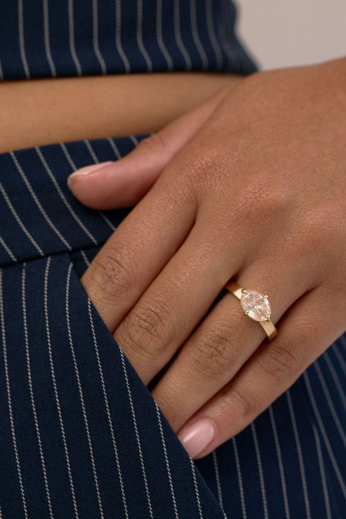 Seville ||Champagne  East-West Oval