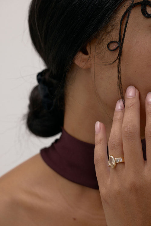 Geo Cut Oval with Emerald Accents || OAK