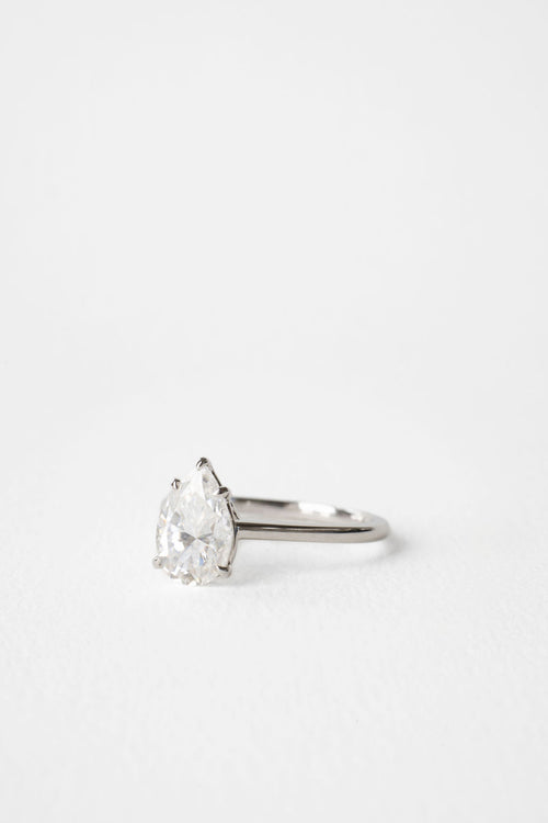 June Solitaire || Pear