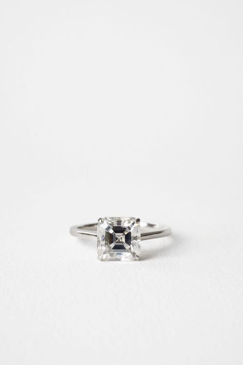 June Solitaire || Asscher