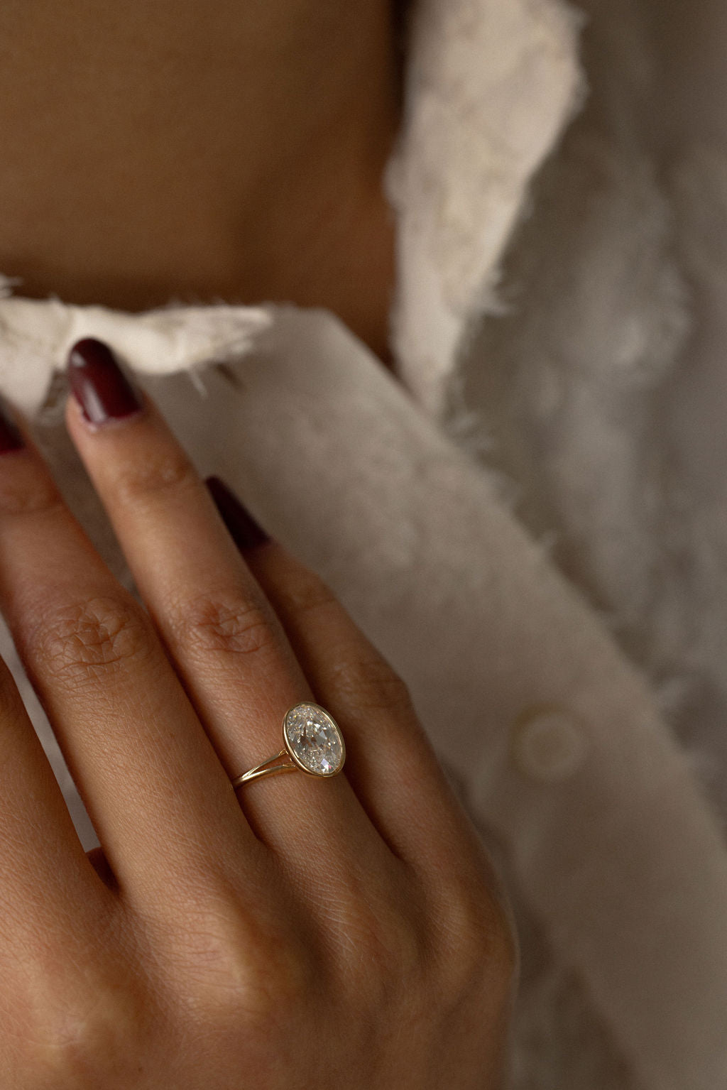 Fleur Antique Cut || Oval - Main Image