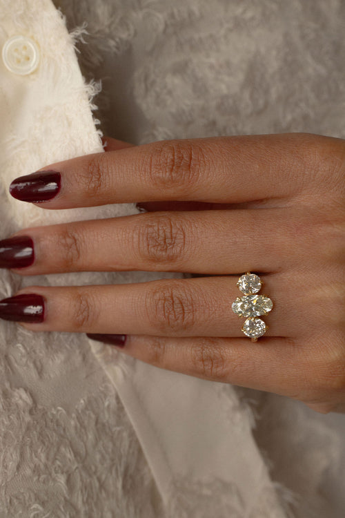 Moval & Old Mine Three-Stone | OAK