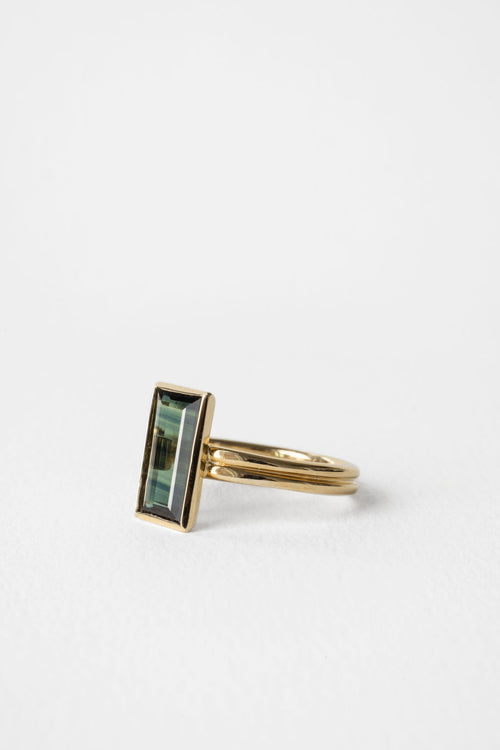 Portrait Sapphire Ivory