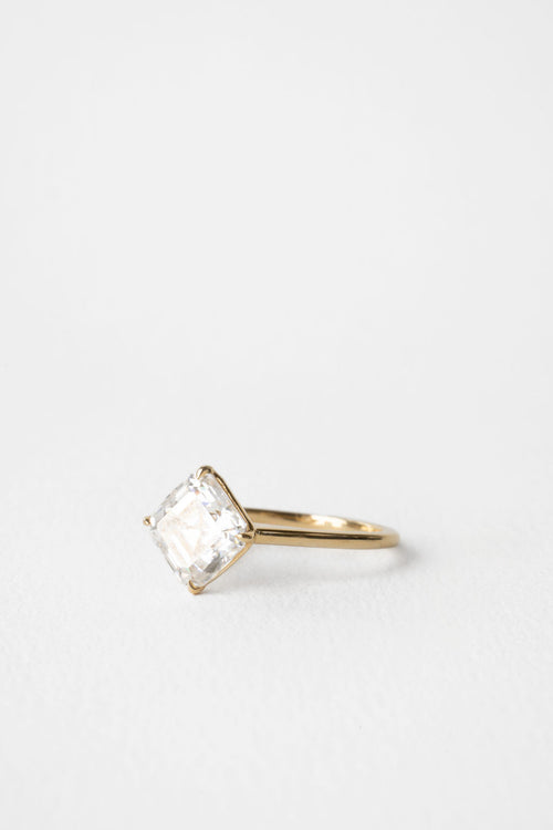 June Solitaire || Asscher on Point