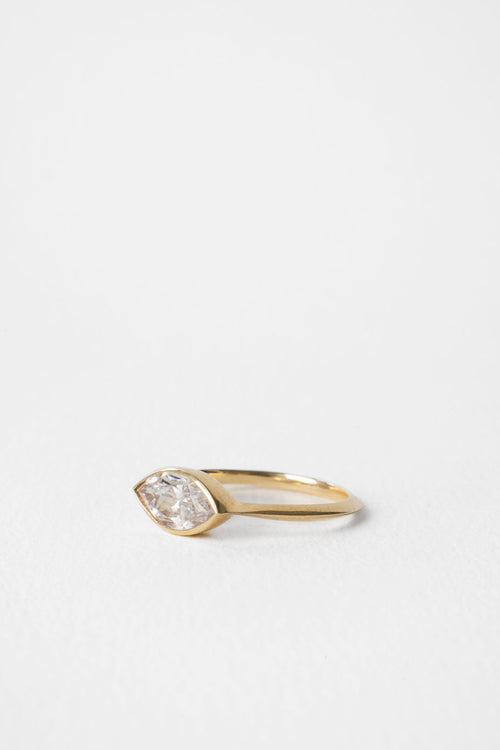 Zinnia || East-West Marquise