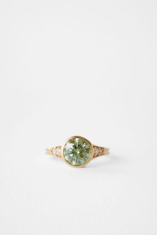 Lea || Green Diamond Round