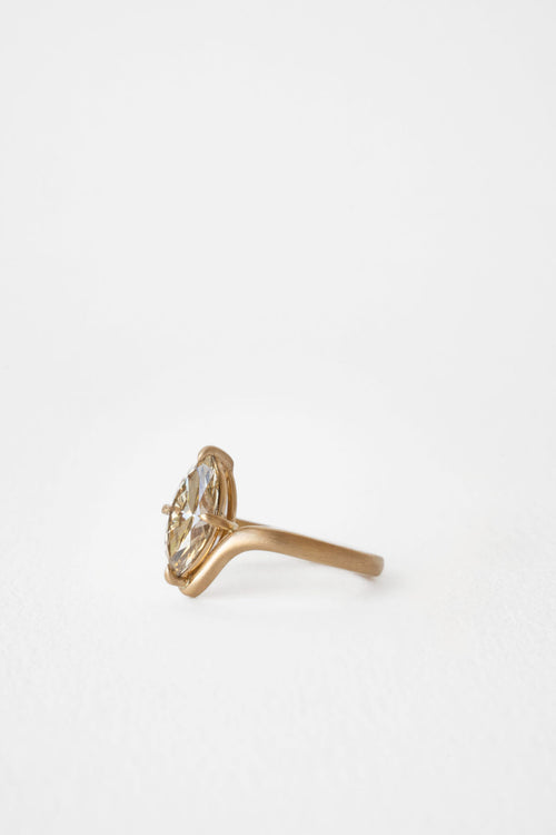 Champagne Marquise Solitaire