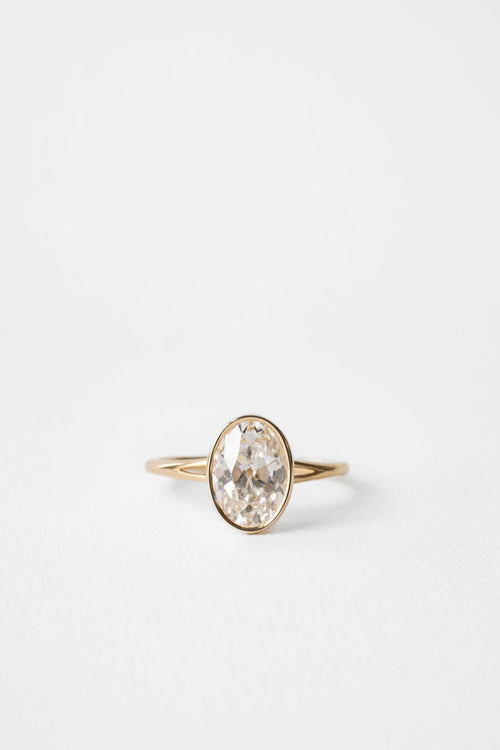 Fleur | Antique Cut || Oval