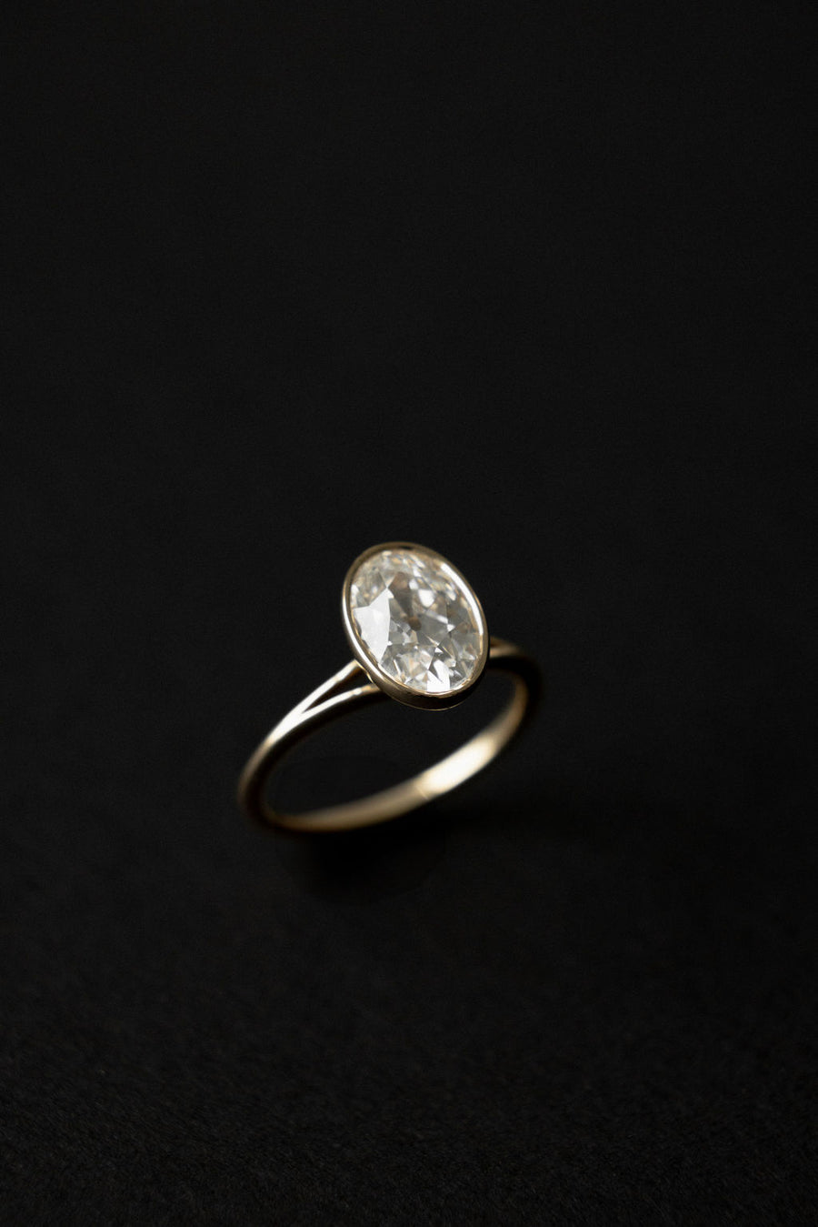 Fleur | Antique Cut || Oval – June Rings