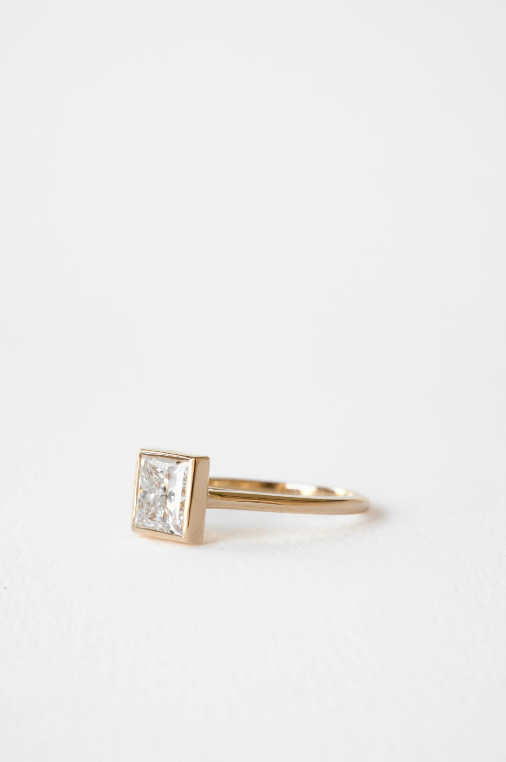 June Bezel || Princess