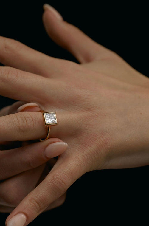 June Bezel || Princess