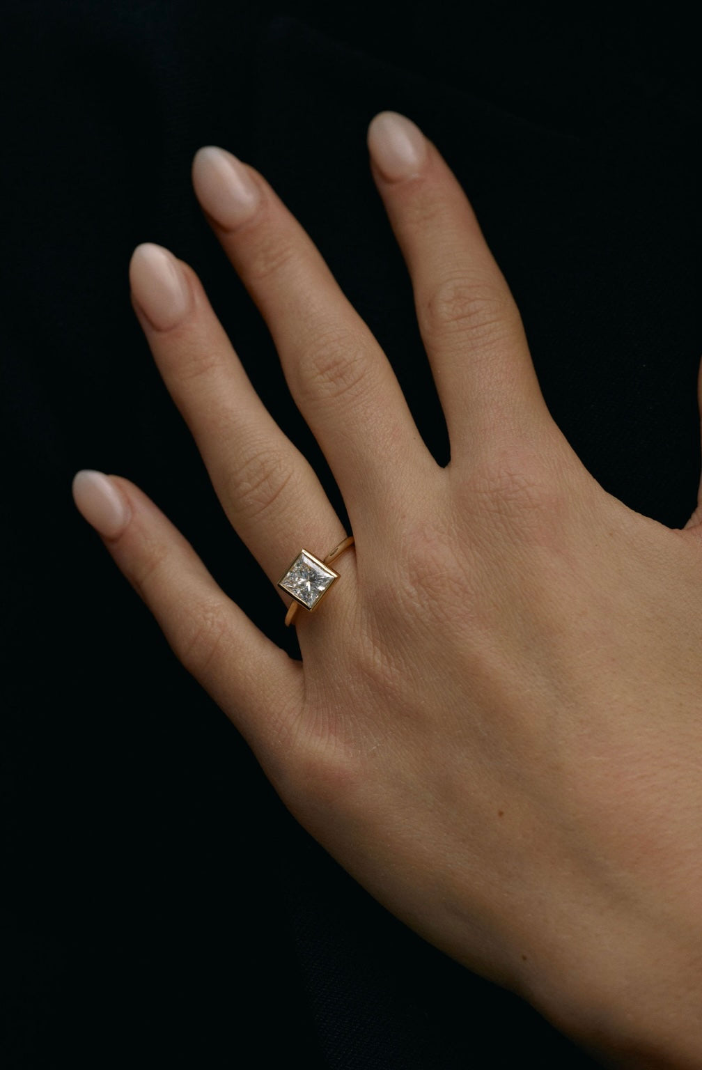 June Bezel || Princess