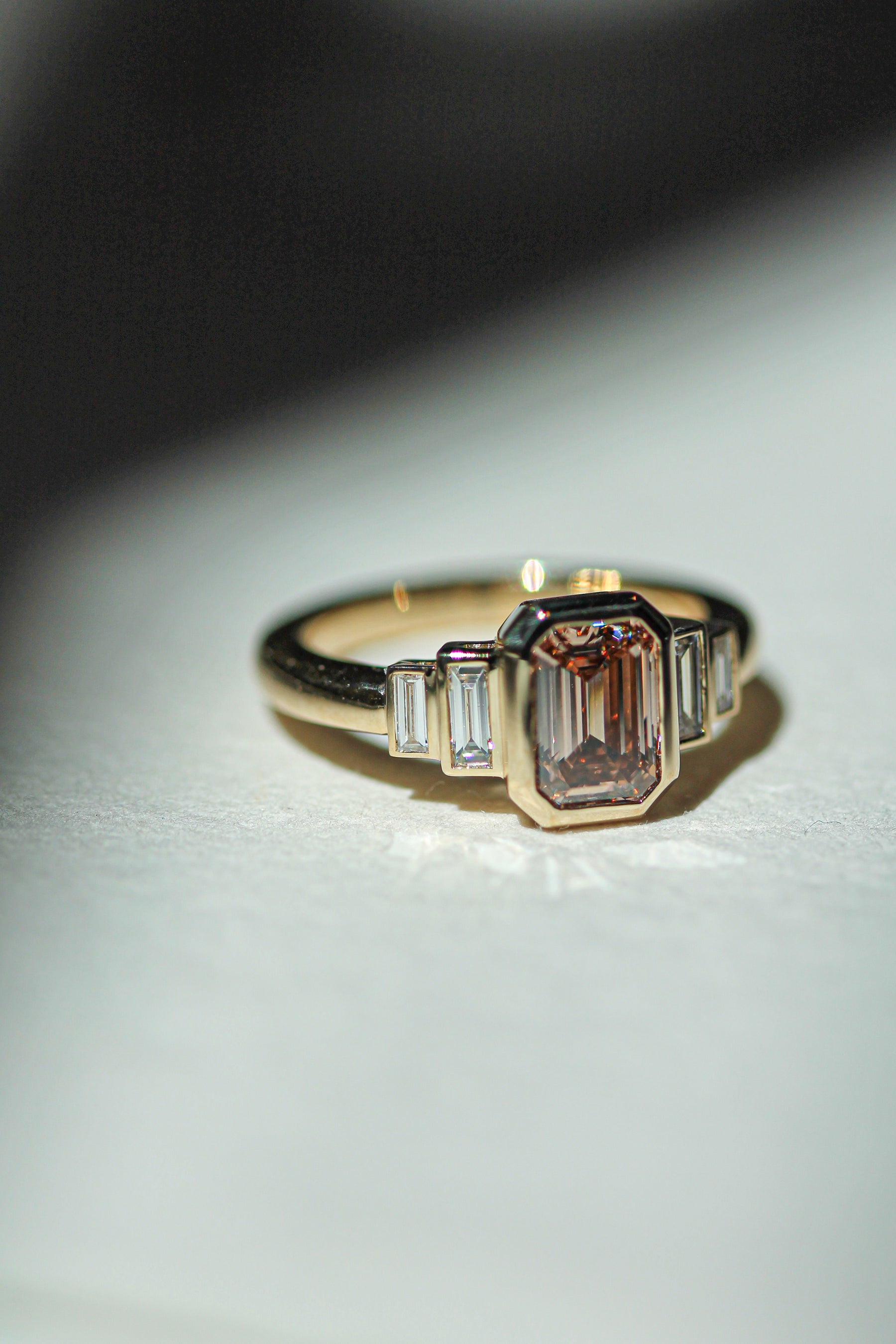 Champagne Iris | 2.50 ct