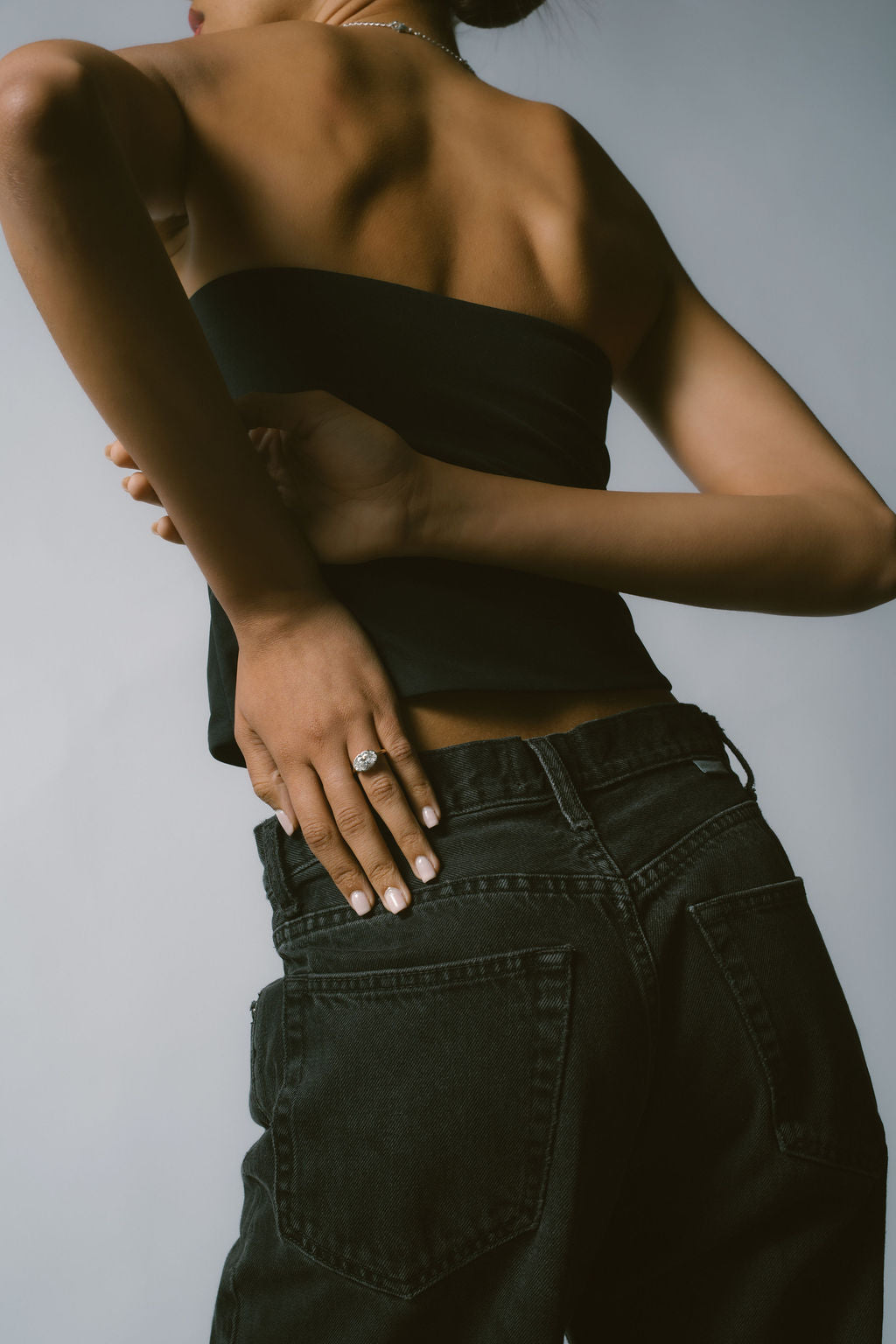 Mira | East-West Oval