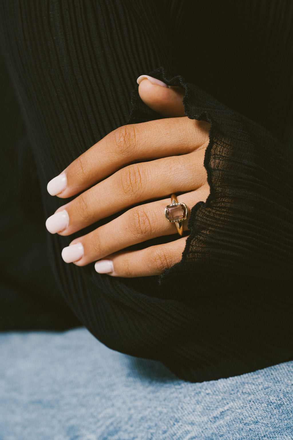 Champagne Dove | Rose cut cushion