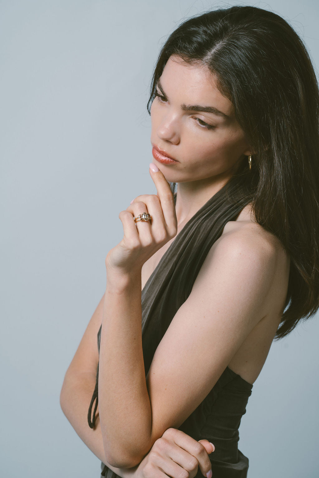 Gale | Champagne Moval three stone